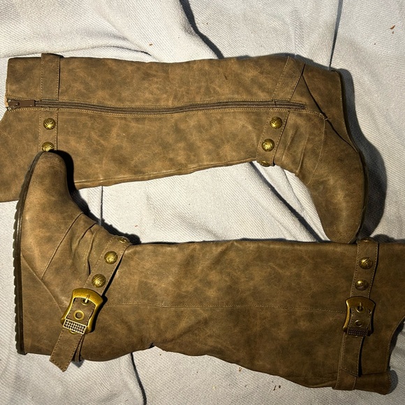 2 Lips Too Leather Boots with Adjustable Buckles - Picture 1 of 7